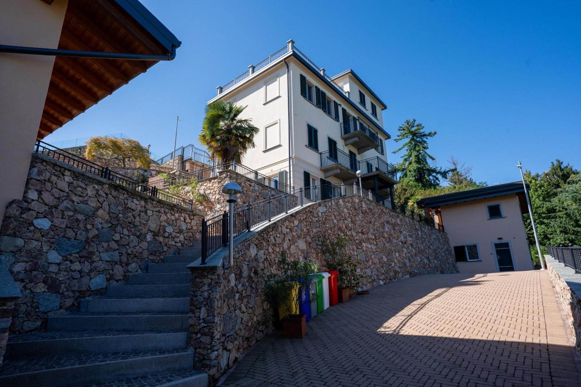 Villa San Carlo Arona Eksteriør billede